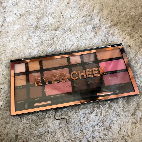Profusion Cosmetics Makeup Eye Cheek The Artistry Palette Poshmark